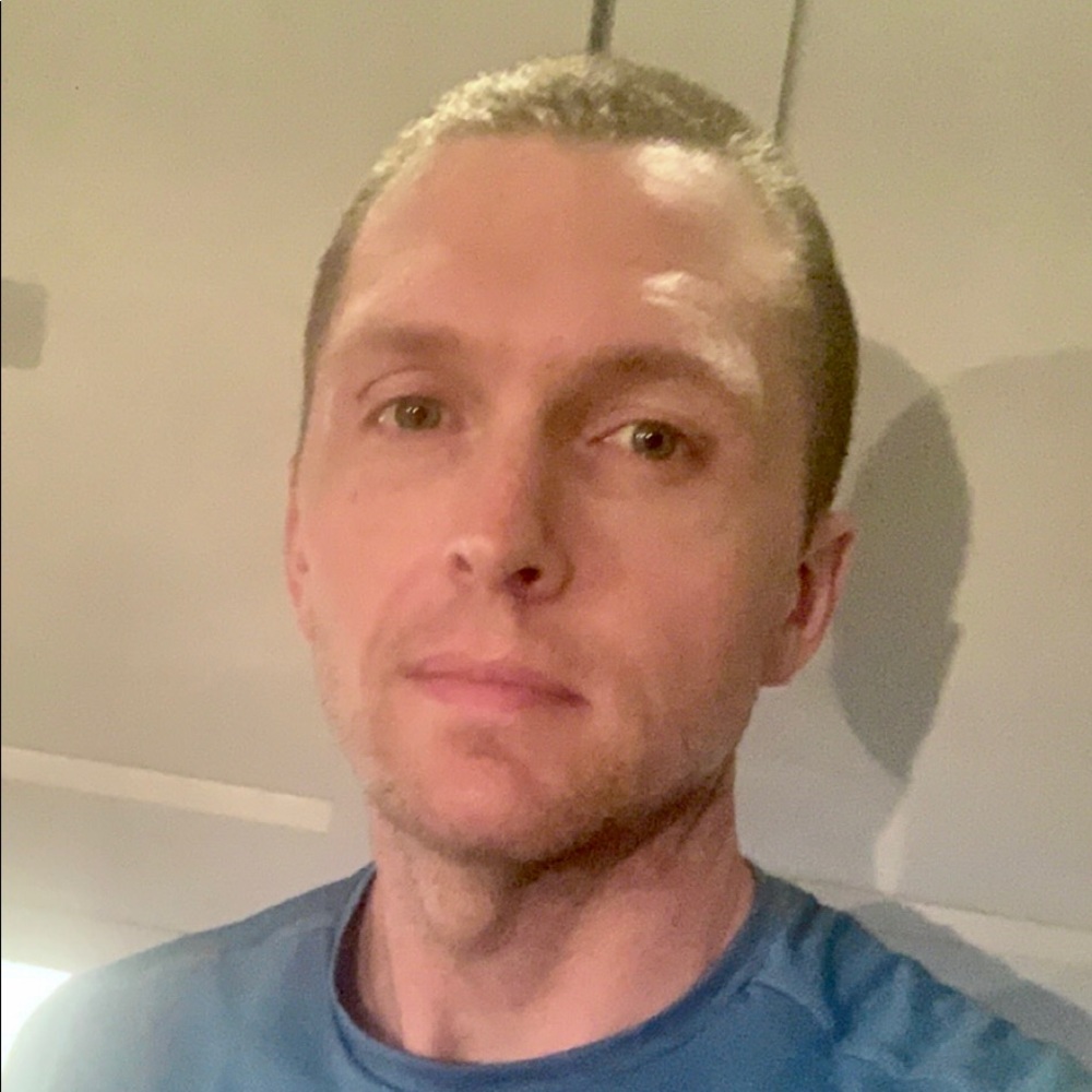 Meet your Posher, Dustin